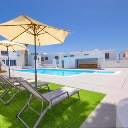 2 Bedroom Atlantic View Apartment Puerto del Carmen  Esterno foto